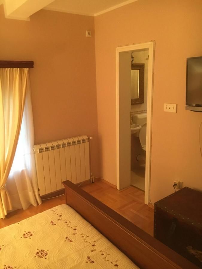 Гостевой дом Kairos Rooms Тиват-7
