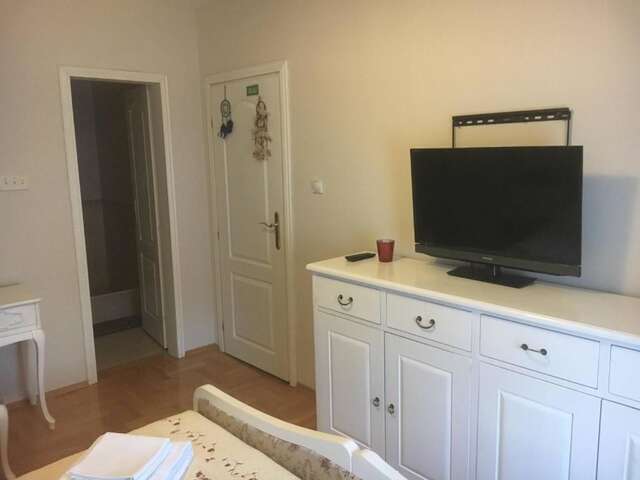 Гостевой дом Kairos Rooms Тиват-39